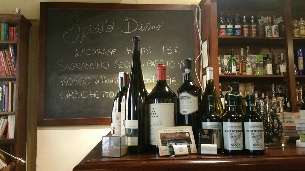 Locanda Spirito Divino Bevagna Bagian luar foto