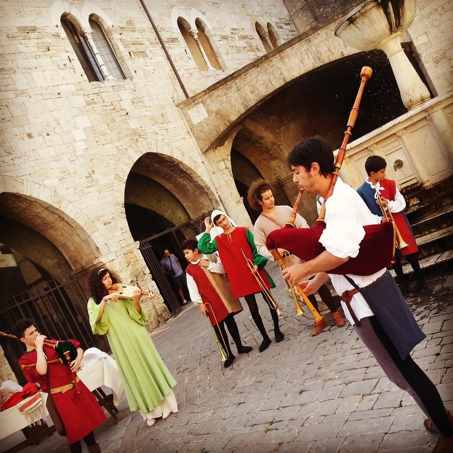 Locanda Spirito Divino Bevagna Bagian luar foto